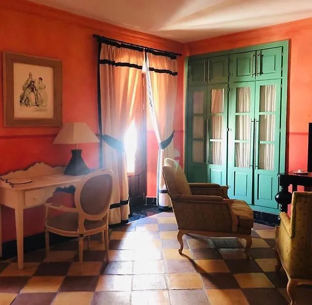 Hotel Casa Henrietta Jimena De La Frontera 2*,
